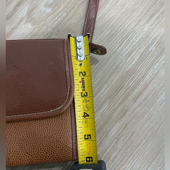 Vintage Guess Brown Leather Toiletry Bag - Picture 9 of 12